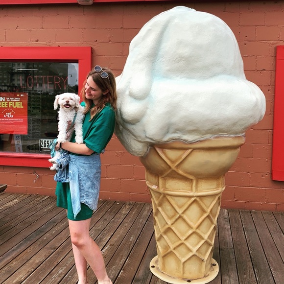 Meet your Posher, Kris - Picture 1 of 1